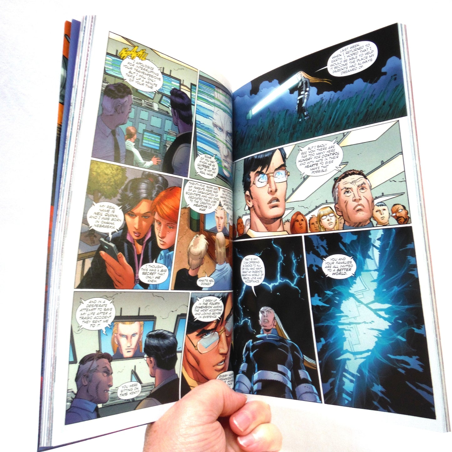 SUPERMAN, THE MEN OF TOMORROW, by D.C. Comics Legends Geoff Johns, John Romita Jr., Klaus Janson, and Laura Martin (2015 1st Ed.)