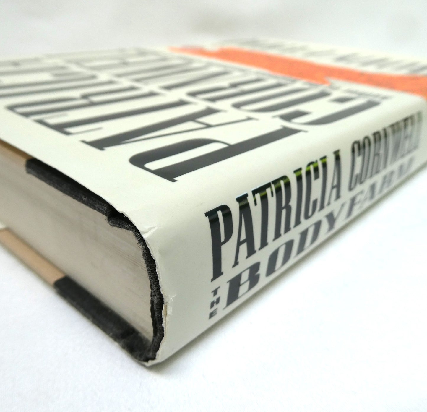 THE BODY FARM, A Dr. Kay Scarpett Novel, by Patricia Cornwell (1st Ed. SIGNED)