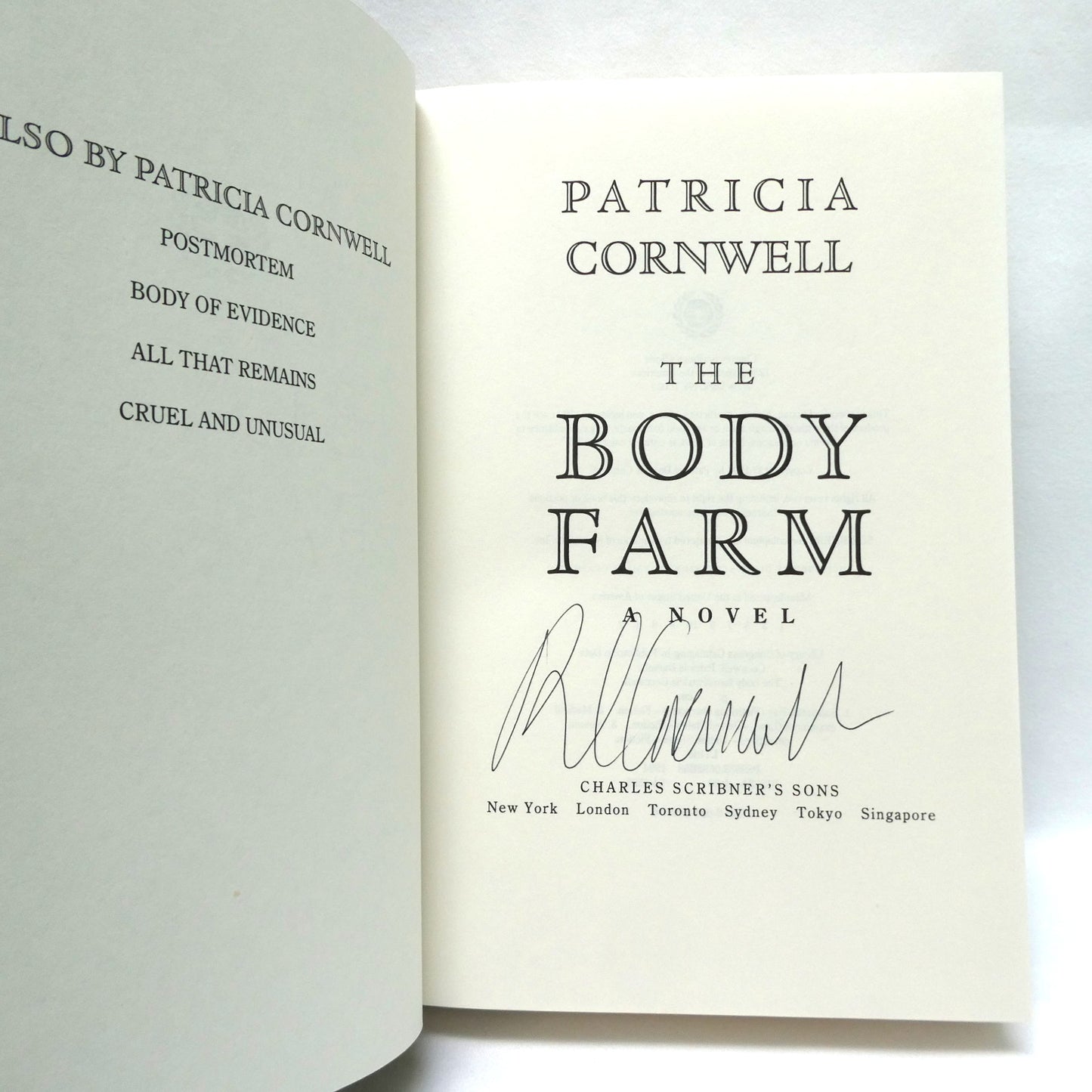 THE BODY FARM, A Dr. Kay Scarpett Novel, by Patricia Cornwell (1st Ed. SIGNED)