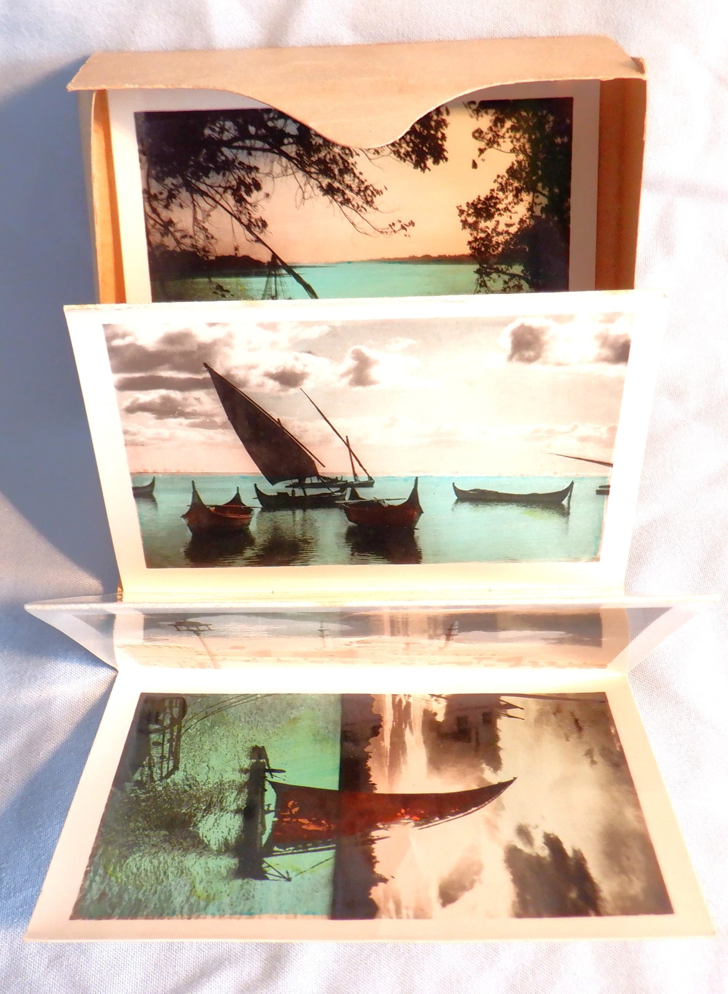 'EGYPT, 10 ARTISTIC VIEWS': Antique Souvenir Photograph Pocket Collection, all HAND-COLOURED and in Original Case! 1930's