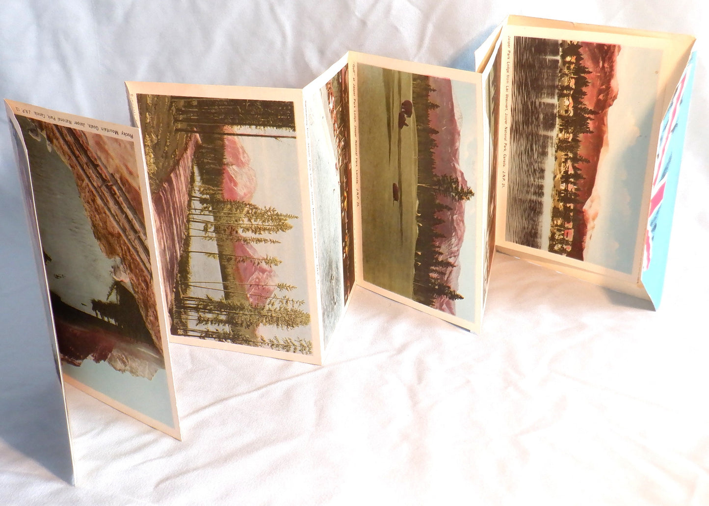 An Early-Century Canadian Souvenir Folding-Style Photo Album: 'JASPER NATIONAL PARK', Alberta, Canada, 1940's