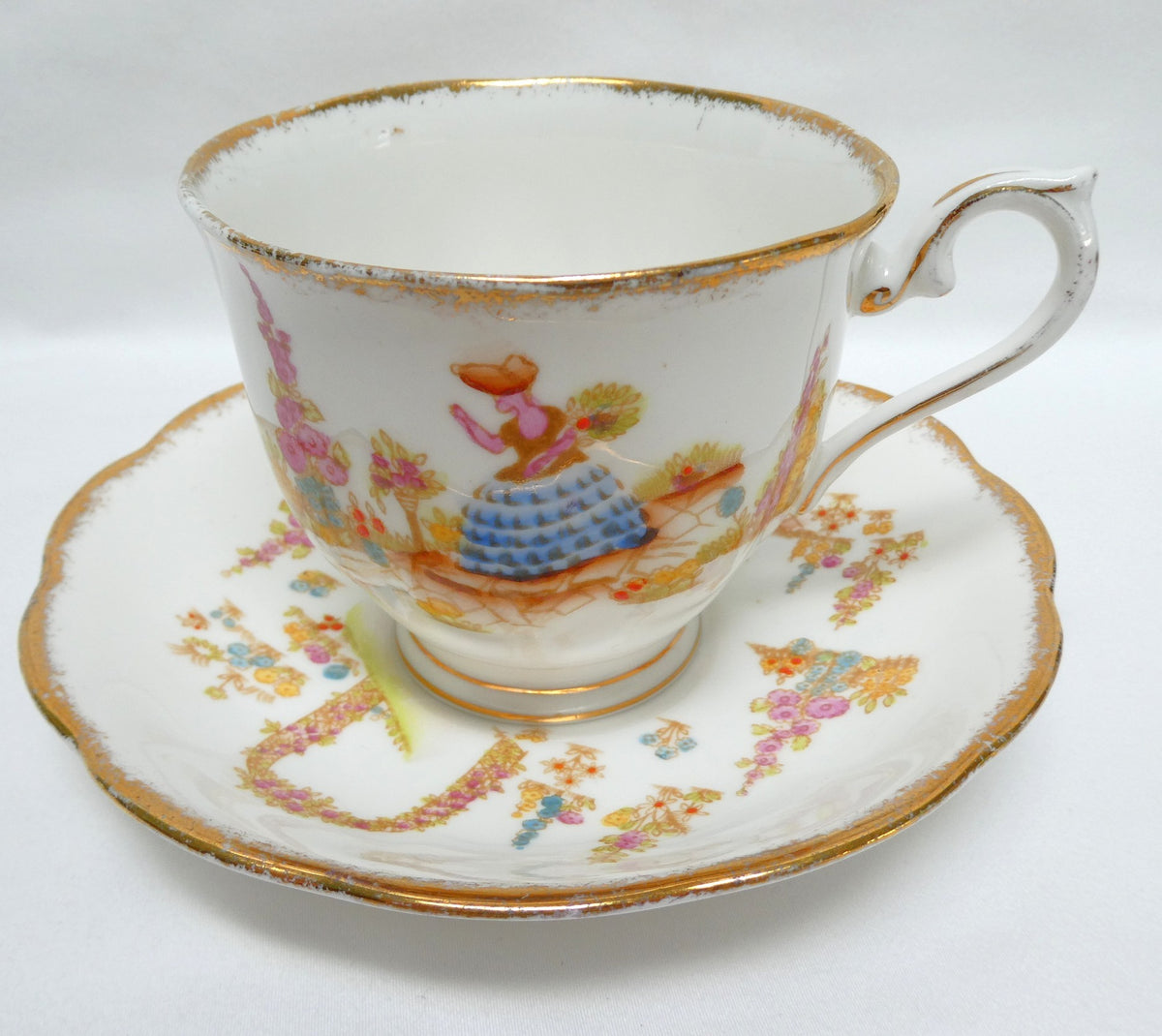 VINTAGE TEA CUP & SAUCER: Hand-Painted Dainty Dinah Theme by Royal Albert of England