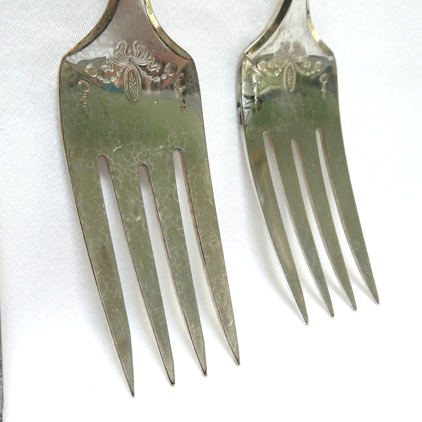 Silver Plated DESSERT or SALAD FORKS WITH CUTTING TINES: Set of Six Adam Pattern by Community Oneida