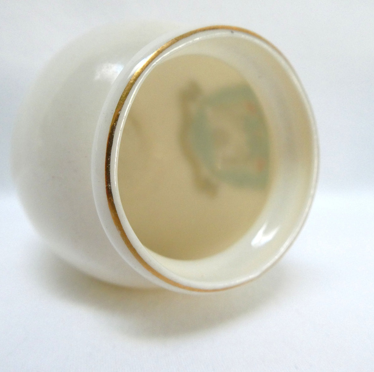 Antique Arcadian Miniature White Porcelain Pot or Vessel Made by Arkinstall & Sons: Featuring Knaresborough Castle in North Yorkshire