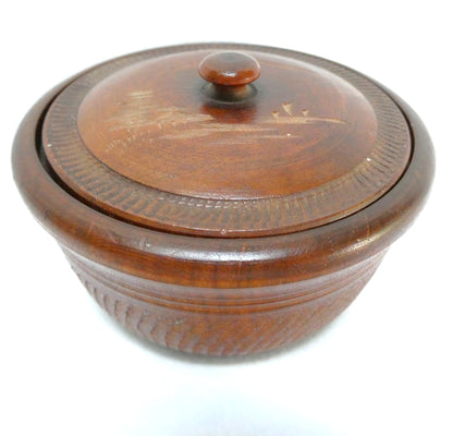 Mid-Century Japanese Carved Trinket Bowl, Tobacco Jar or Lidded-Vanity Box, Made from Katsura or Yamazakura Native Wood