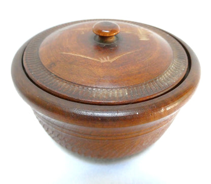 Mid-Century Japanese Carved Trinket Bowl, Tobacco Jar or Lidded-Vanity Box, Made from Katsura or Yamazakura Native Wood