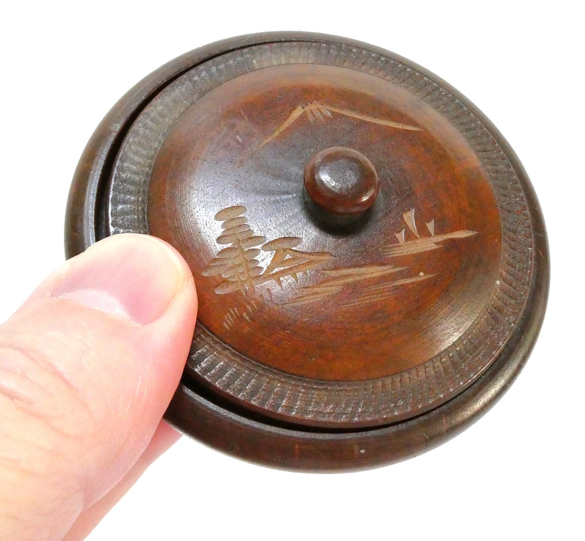 Mid-Century Japanese Carved Trinket Bowl, Tobacco Jar or Lidded-Vanity Box, Made from Katsura or Yamazakura Native Wood