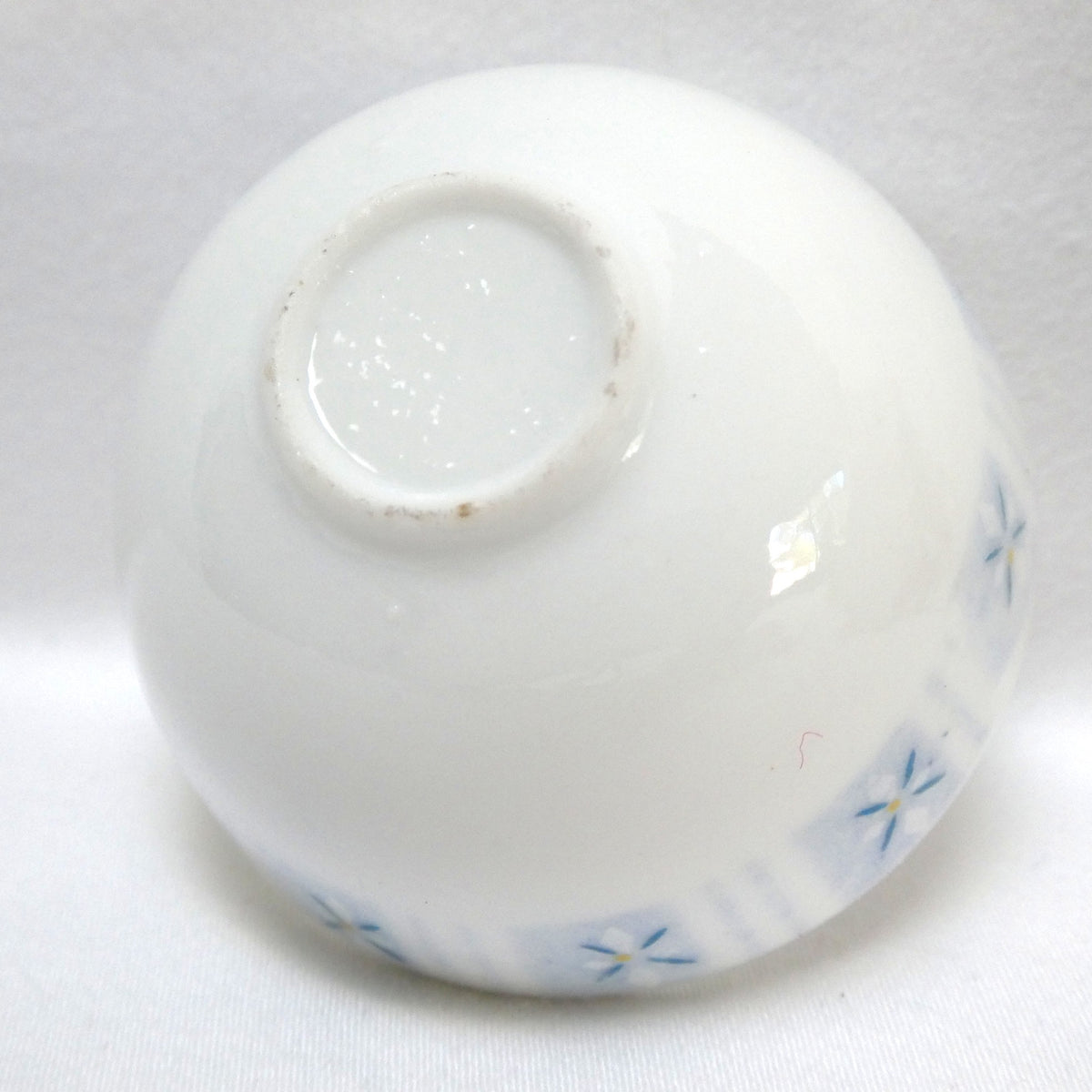 1970's Vintage Thin White Porcelain Kung Fu Teacup, Presented in the Original Lidded Red Cloth Gift Box