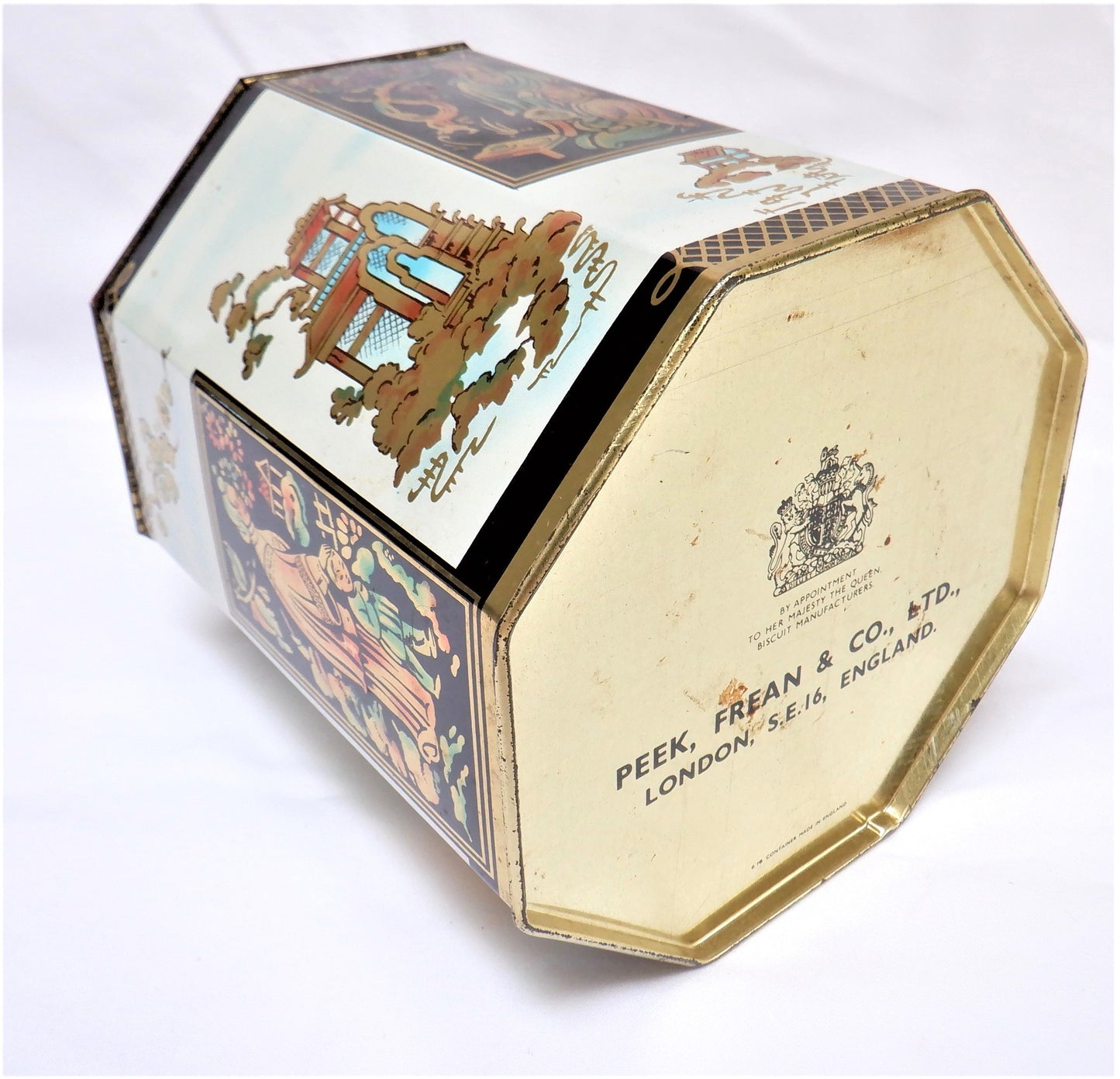 Vintage Tin by PEEK FREAN BISCUITS: 'Oriental Tea Caddy'