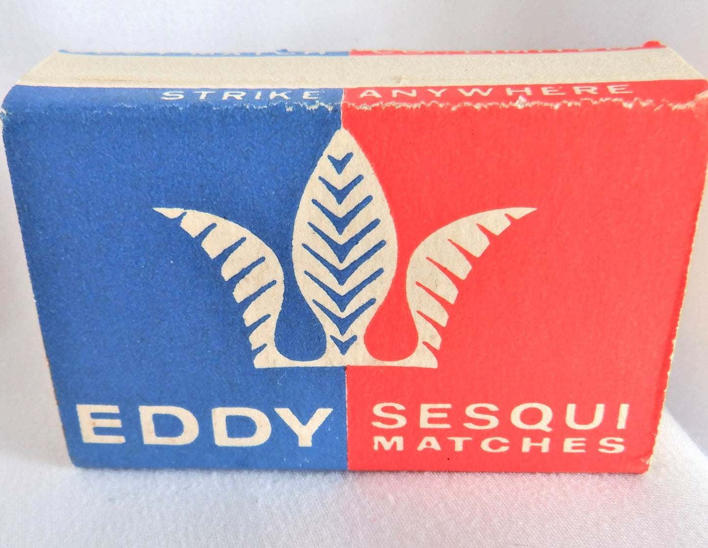 E.B. EDDY FOREST PRODUCTS of OTTAWA/HULL: VINTAGE SESQUI WOODEN MATCHBOX, "Know Canada Better Series" with full original contents!