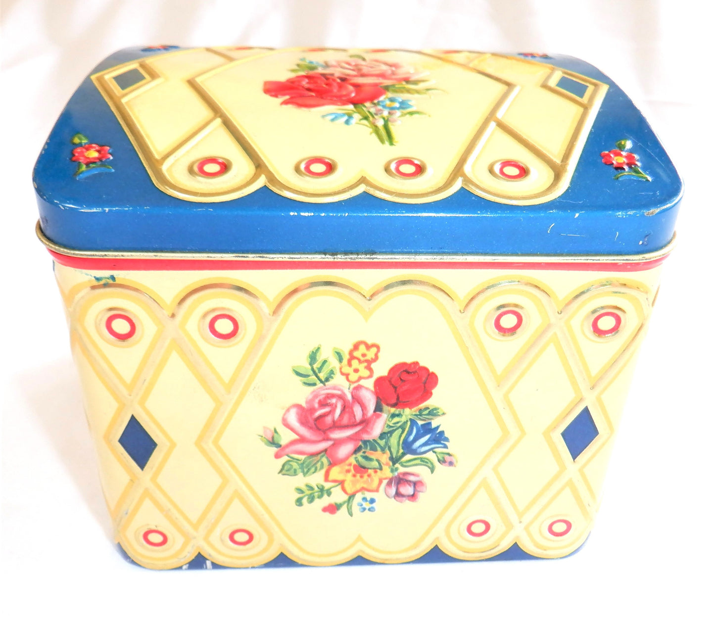 Antique Hinged-Lid Biscuit Tin by Gray Dunn of Scotland: 'ROSE CHEST'