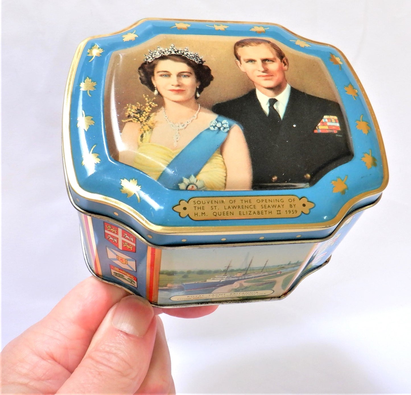 1959 QUEEN ELIZABETH II and PRINCE PHILLIP VINTAGE TIN CAN: 'Souvenir of the Opening of The Canadian St. Lawrence Seaway'