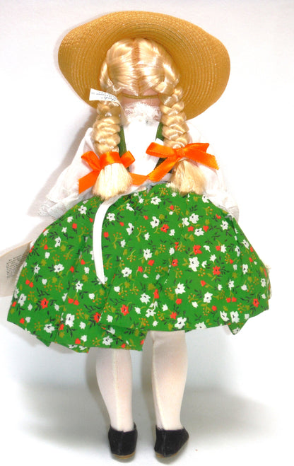 Vintage Madame Alexander Doll in the Character of HEIDI #1580, Mint Condition and in Original Box