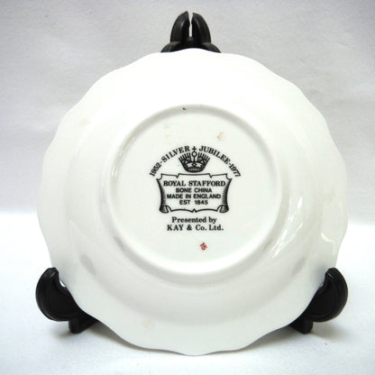H.M. QUEEN ELIZABETH II 1977 ROYAL STAFFORD TRINKET TRAY: 1952-1977 Silver Jubilee Celebration