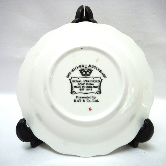 H.M. QUEEN ELIZABETH II 1977 ROYAL STAFFORD TRINKET TRAY: 1952-1977 Silver Jubilee Celebration