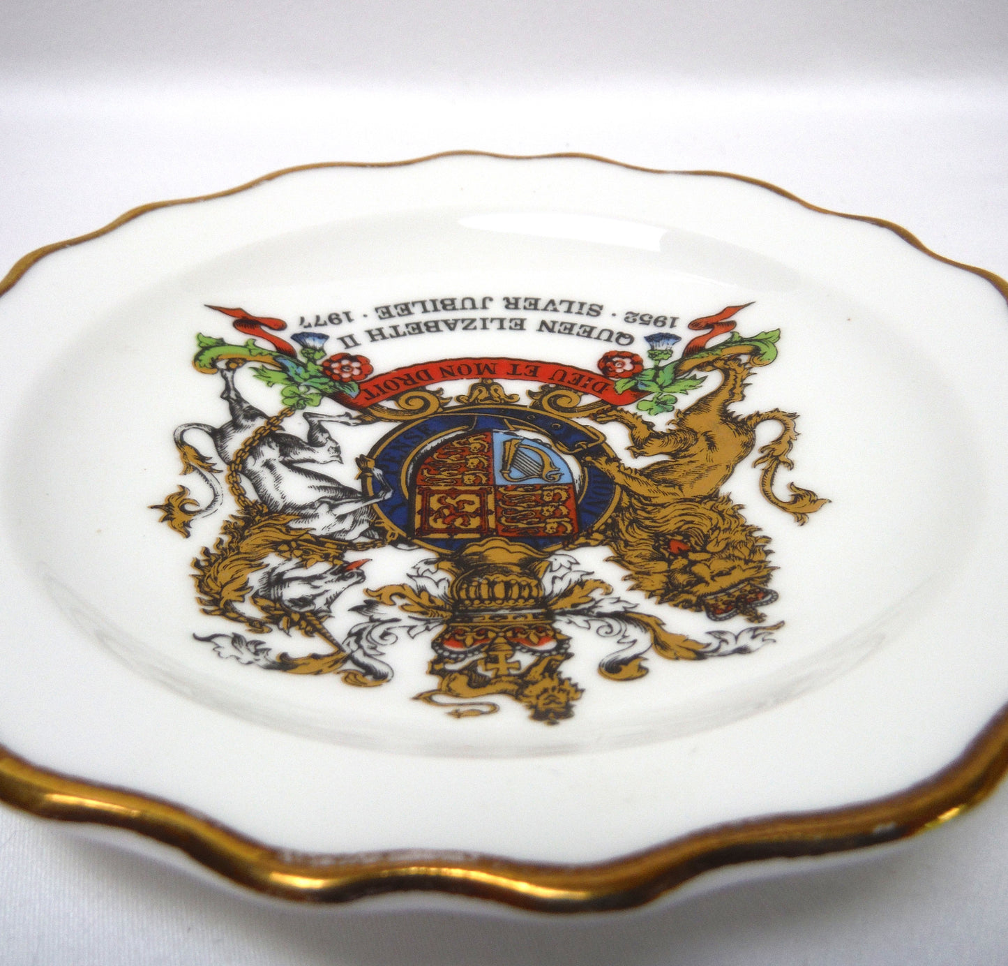 H.M. QUEEN ELIZABETH II 1977 ROYAL STAFFORD TRINKET TRAY: 1952-1977 Silver Jubilee Celebration