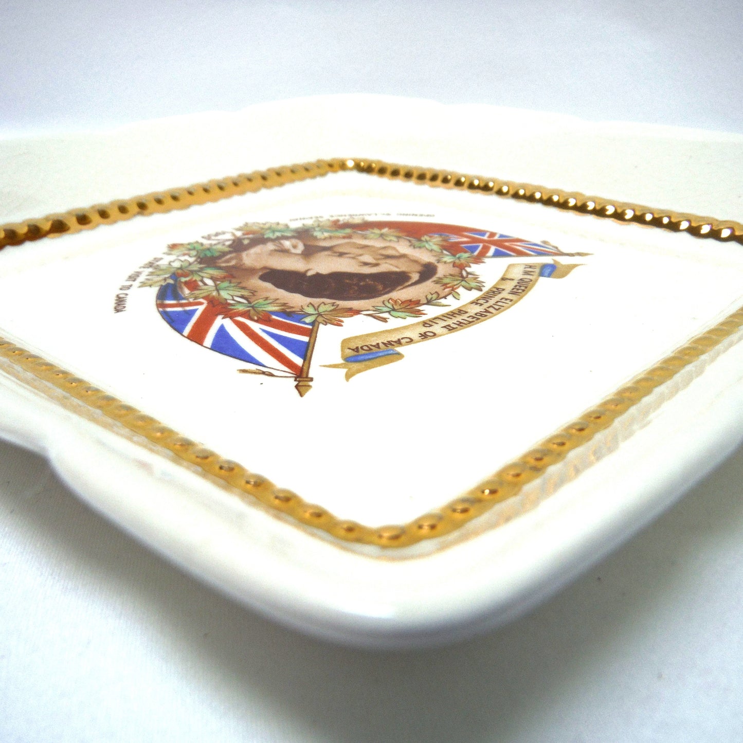 H.M. QUEEN ELIZABETH II and PRINCE PHILIP 1959 SQUARE PORTRAIT SOUVENIR TRAY: Celebration of The St. Lawrence Seaway Opening and State Visit To Canada