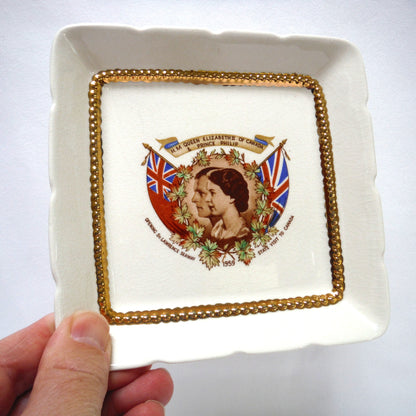 H.M. QUEEN ELIZABETH II and PRINCE PHILIP 1959 SQUARE PORTRAIT SOUVENIR TRAY: Celebration of The St. Lawrence Seaway Opening and State Visit To Canada