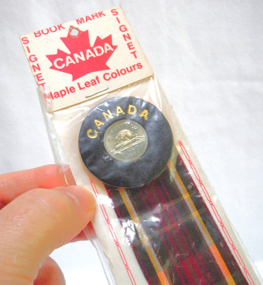 1986 CANADA 5-Cent Coin & Fabric BOOKMARK, Rare Maple Leaf Tartan Colours by Signet