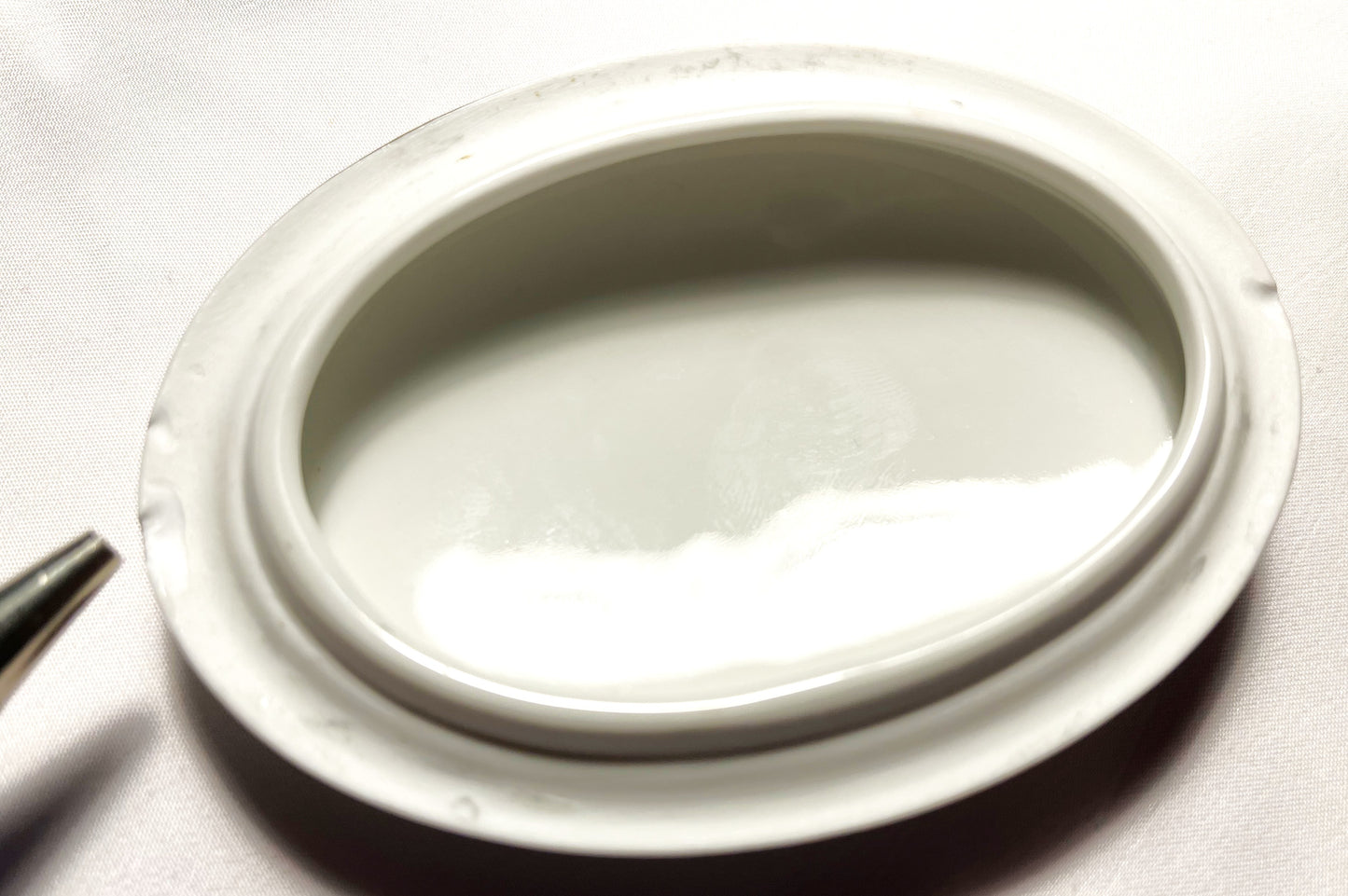 Vintage Jlmerau Graf von Henneberg Porcelain-Footed Trinket Box, with a Removable Lid in a Floral pattern and gold trim