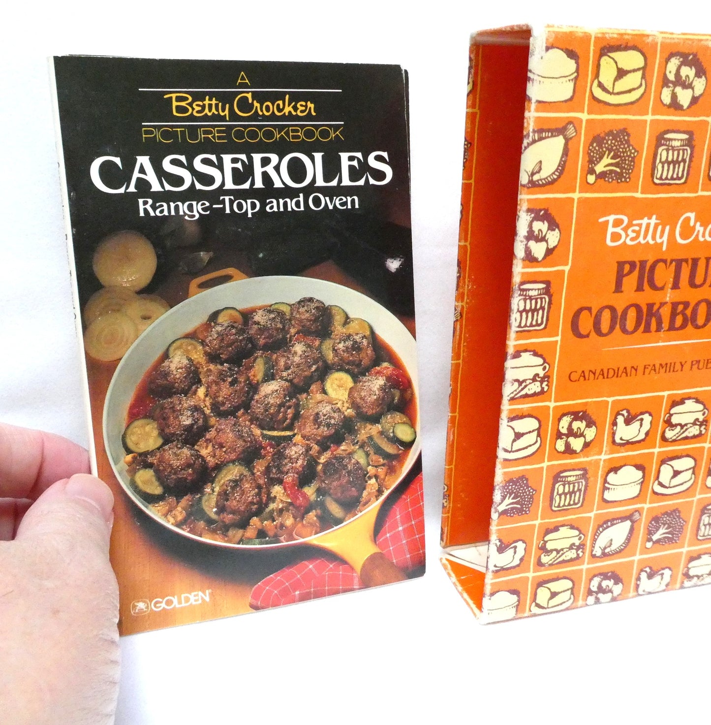 Vintage Betty Crocker's Picture Cookbook 8-Volume Boxed Set, Canadian Family Publishers by Golden Press (1982 1st. Ed)