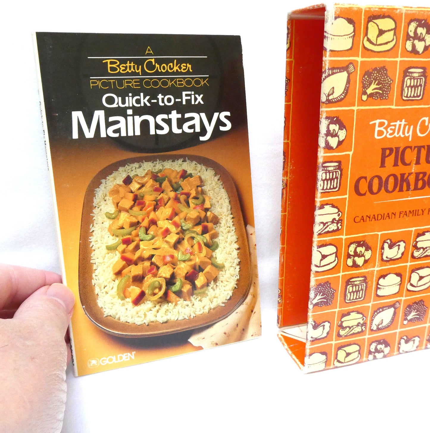 Vintage Betty Crocker's Picture Cookbook 8-Volume Boxed Set, Canadian Family Publishers by Golden Press (1982 1st. Ed)