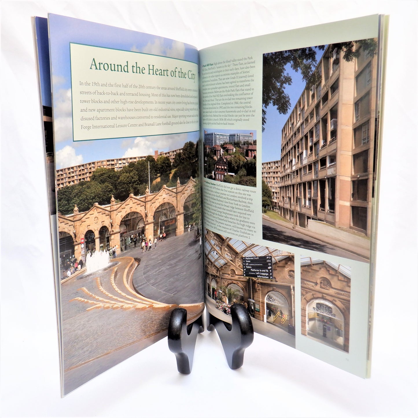 DISCOVER SHEFFIELD, A Photo Guide Book by Sheena Woodhead & Melvyn Jones (2010 1st Ed.)