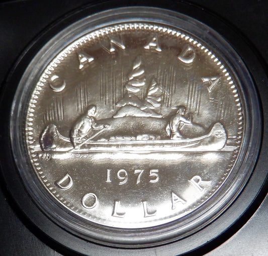 1975 Canadian $1 VOYAGEUR Specimen Silver Dollar Coin, Uncirculated in Clamshell Case