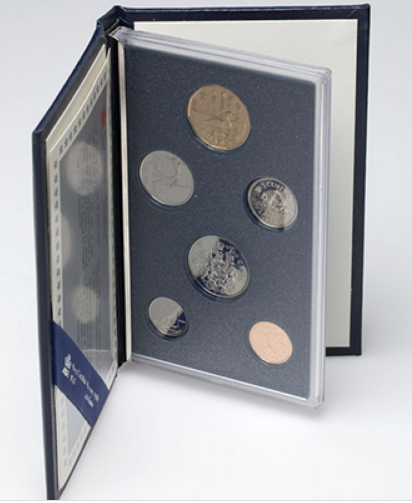 1990 Canadian COAT OF ARMS 6-Coin Specimen Gift Set in Blue Leather Display Case